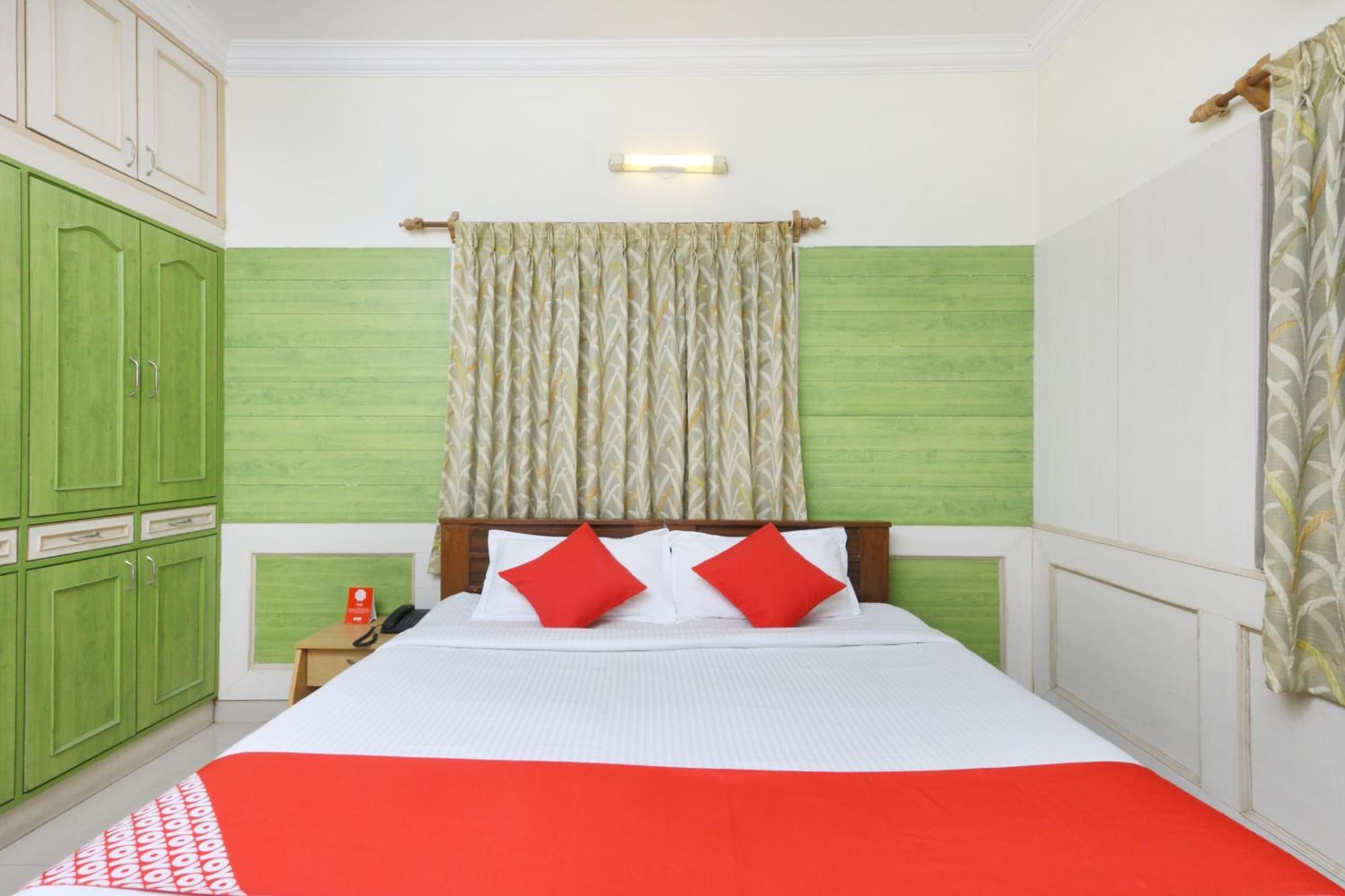 Collection O Tranquil Nest Hotel Ченай Екстериор снимка